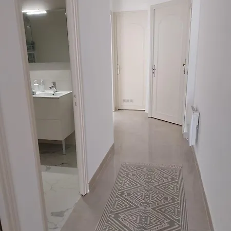 Spacious With Balcony - Center 公寓 尼斯